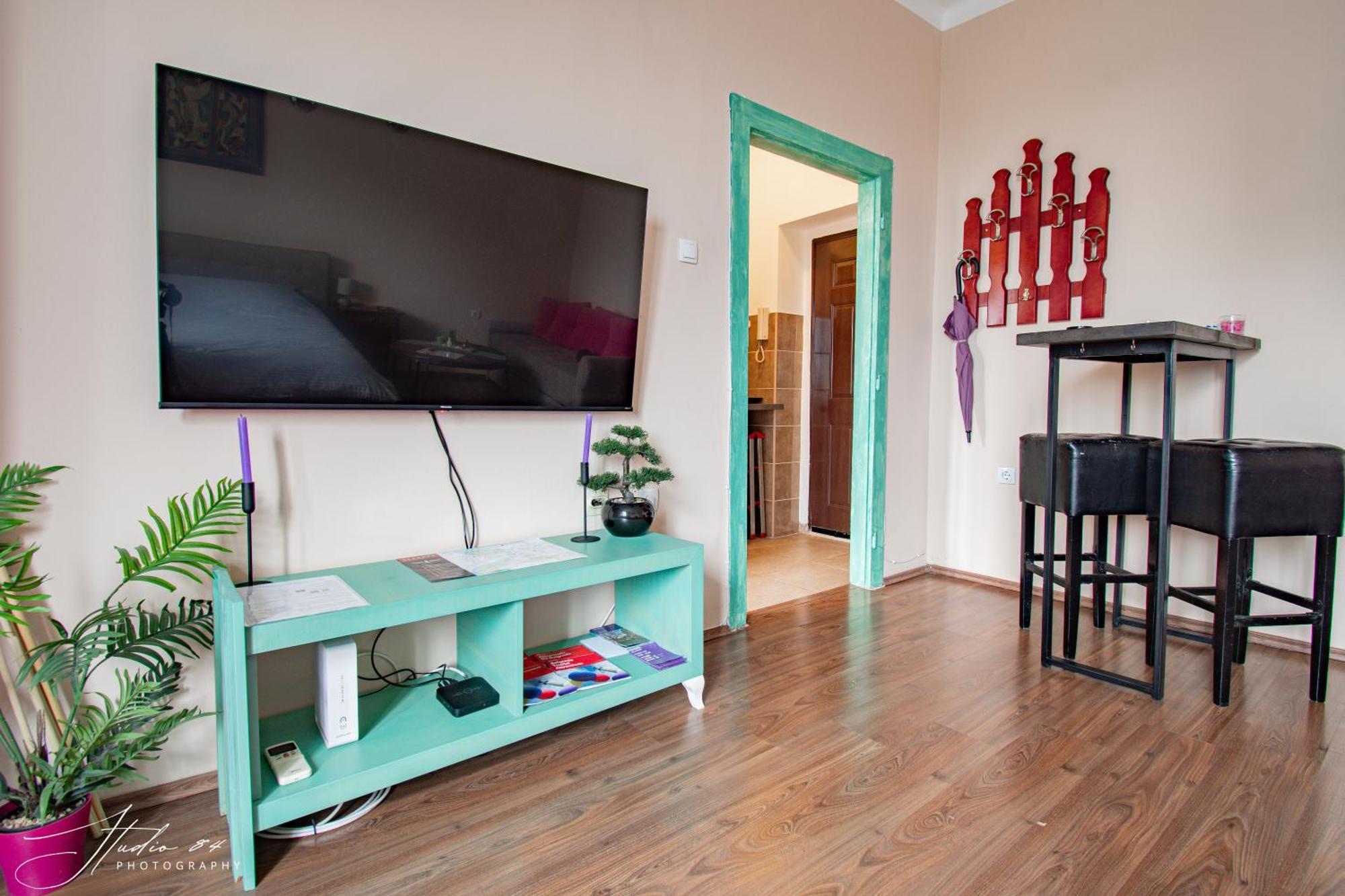Spacious In Pedestrian Zone * Belgrado