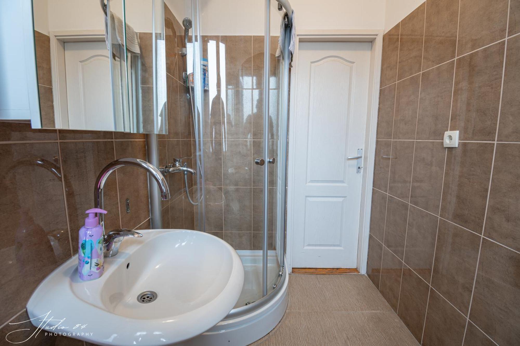 Spacious In Pedestrian Zone